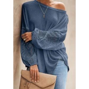 💙💙Waffle knit top with eyelet sleeves